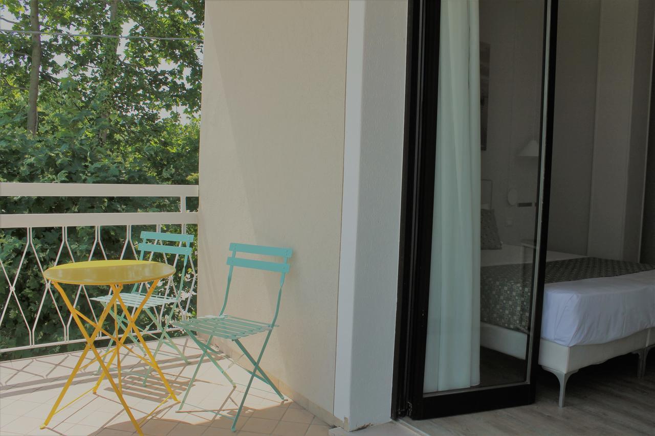 Lake Garda Beach Hostel Padenghe sul Garda Exterior foto