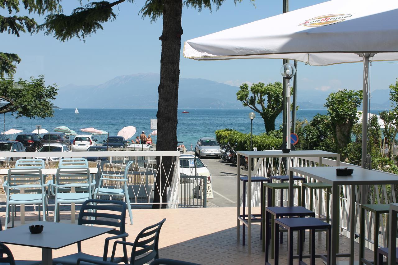 Lake Garda Beach Hostel Padenghe sul Garda Exterior foto